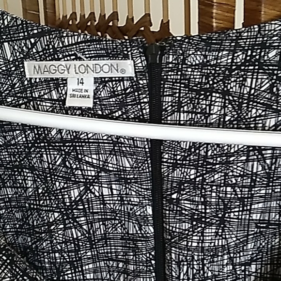 Dress - Picture 2 of 5